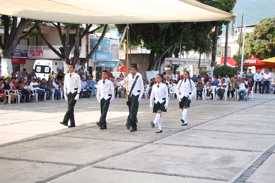 CONCURSO DE ESCOLTAS A NIVEL SECUNDARIA.