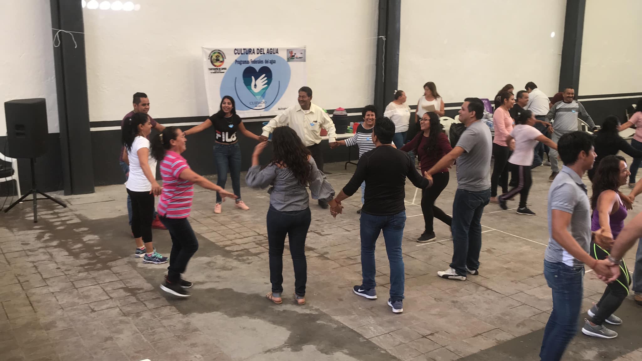 SE LLEVÓ A CABO UNA DEMOSTRACIÓN SOBRE CULTURA DEL AGUA.