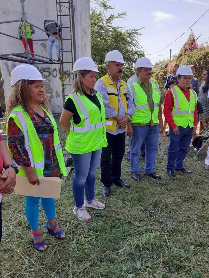 INICIO DE OBRA DE DEMOLICIÓN DE TANQUE ELEVADO (CASA BLANCA).