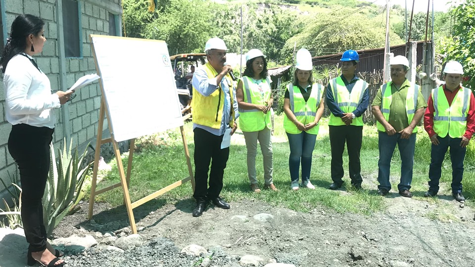 INICIO DE OBRA DE LA CONSTRUCCIÓN DE DRENAJE EN CALLE LINDEROS, AMADOR SALAZAR.