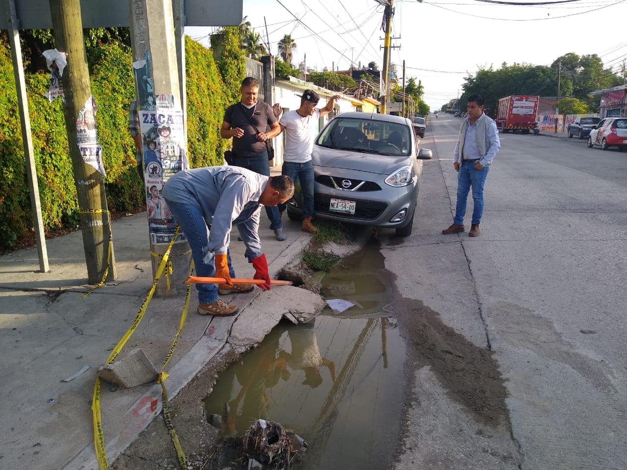 EMPIEZAN LOS TRABAJOS DE REPARACIÓN EN DRENAJE EN LA CALLE 5 DE FEBRERO DE TLALTIZAPÁN.