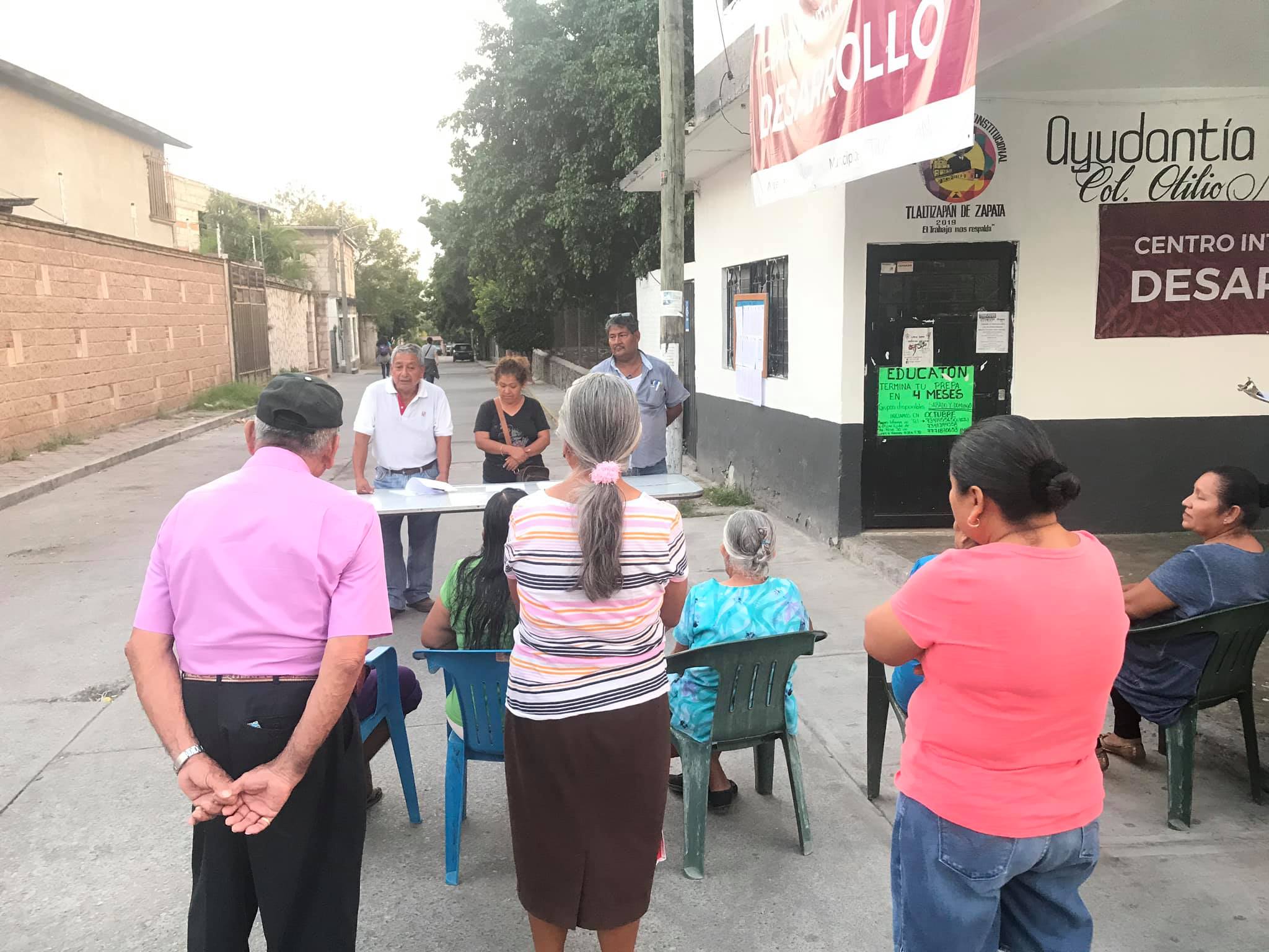 SE LLEVO A CABO UNA REUNIÓN EN LA COLONIA OTILIO MONTAÑO, CON EL SISTEMA OPERATIVO DEL AGUA POTABLE.