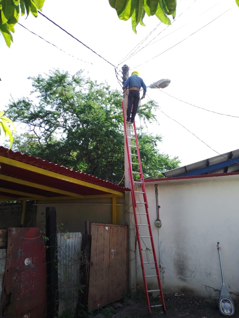 MANTENIMIENTO DE ALUMBRADO PÚBLICO.