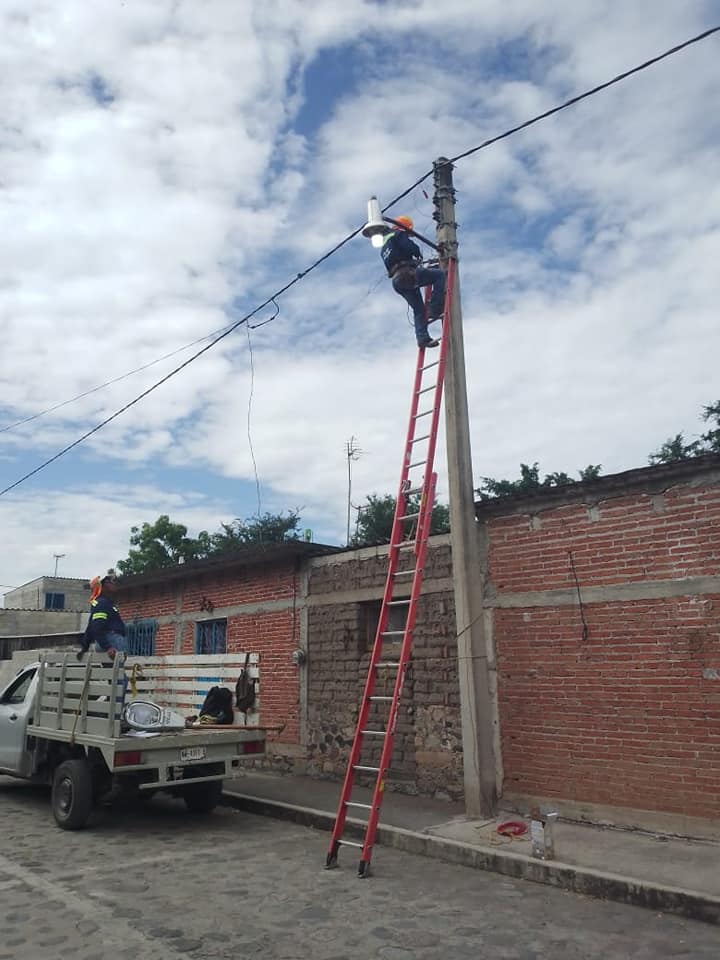 MANTENIMIENTO DE ALUMBRADO PÚBLICO EN TLALTIZAPÁN.