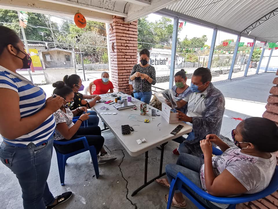 SE IMPARTE CURSO DE MACRAMÉ EN TEMIMILCINGO.