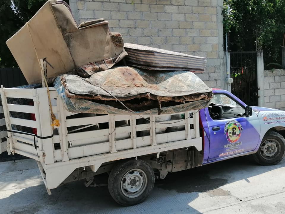 PARA EVITAR DENGUE, AYUNTAMIENTO CONTINÚA CON LABORES DE DESCACHARRIZACION EN EL MUNICIPIO.