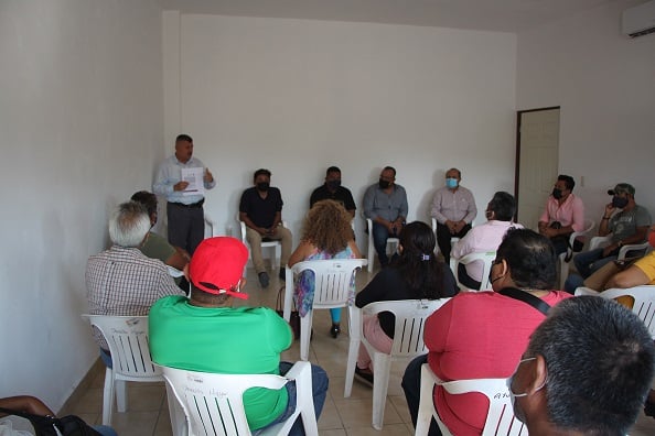  REUNIÓN INFORMATIVA CON AYUDANTES MUNICIPALES SOBRE ACTIVIDADES PERMITIDAS EN SEMAFORO AMARILLO POR COVID-19.