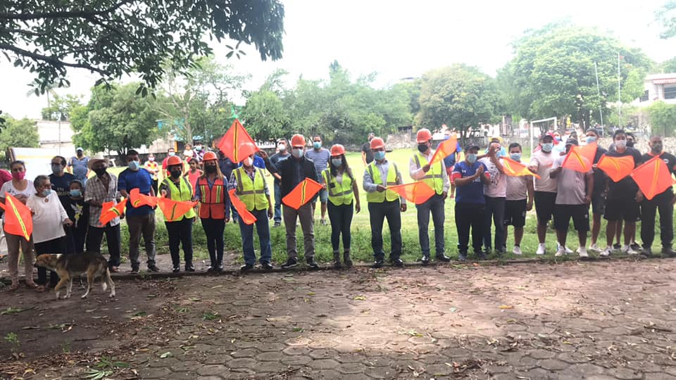 BANDERAZO DE INICIO DE OBRA  