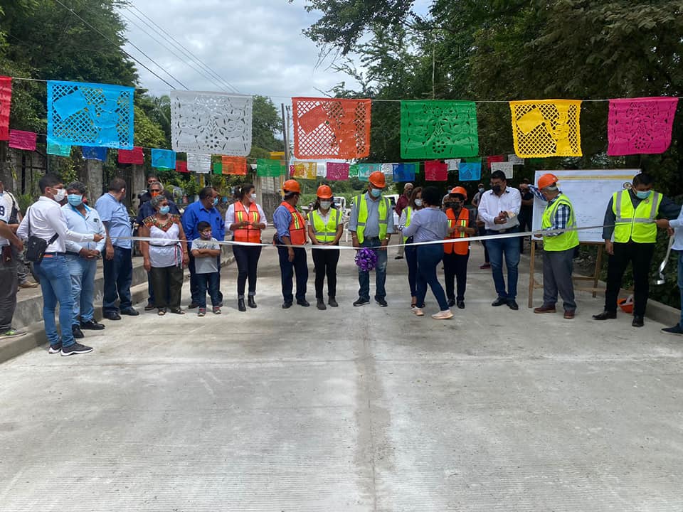 INAUGURACIÓN  DE DRENAJE PLUVIAL EN ACAMILPA.